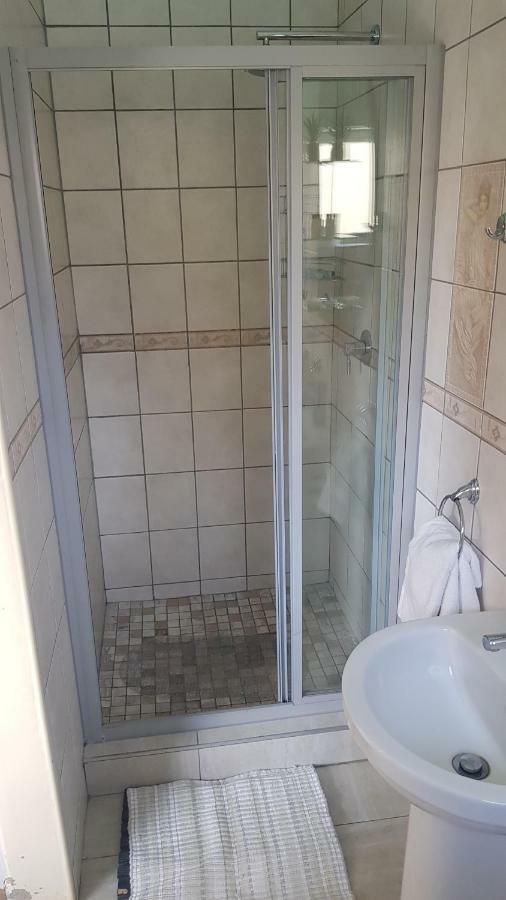 Esperanca Guesthouse 빈트후크 외부 사진